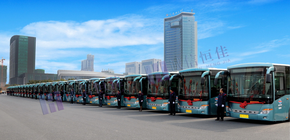 四川175臺(tái)公交車(chē)路牌、報(bào)站器、LED導(dǎo)程圖安裝交車(chē)儀式！
